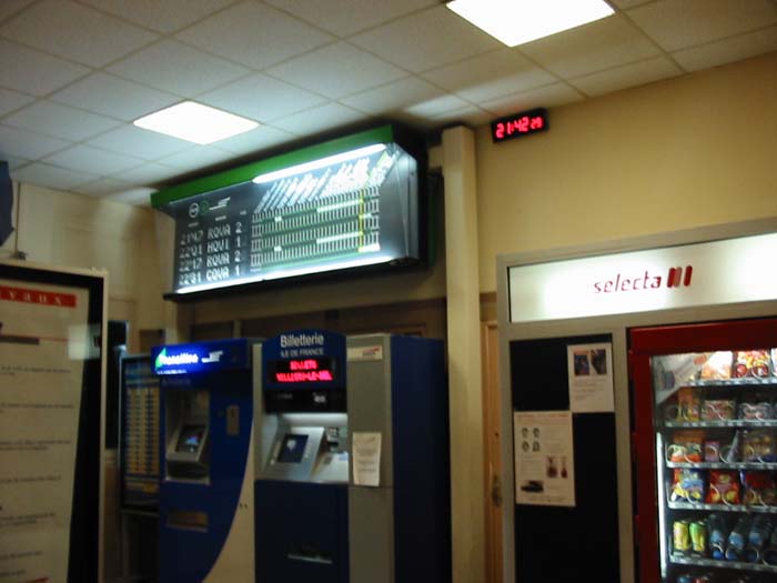 21:42:00