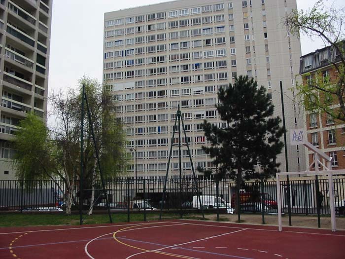 10:04:03
