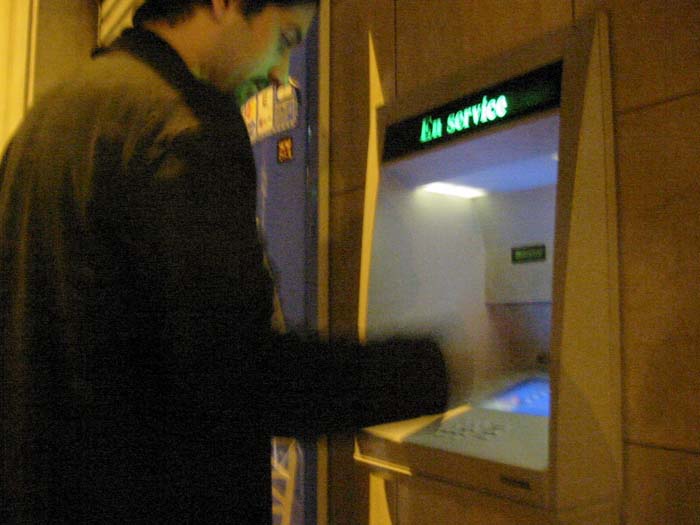 22:06:03