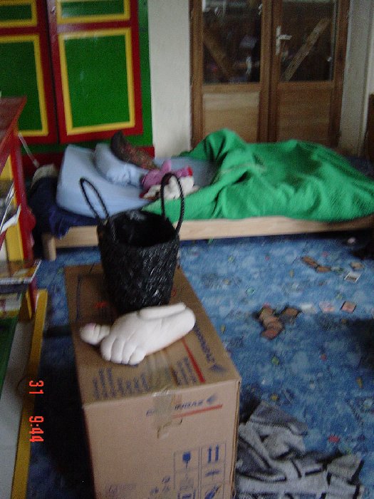 09:44:58