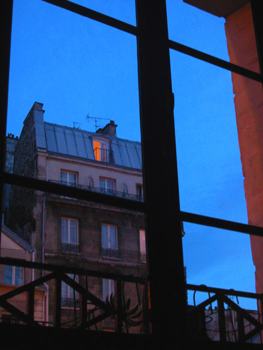23:19:18