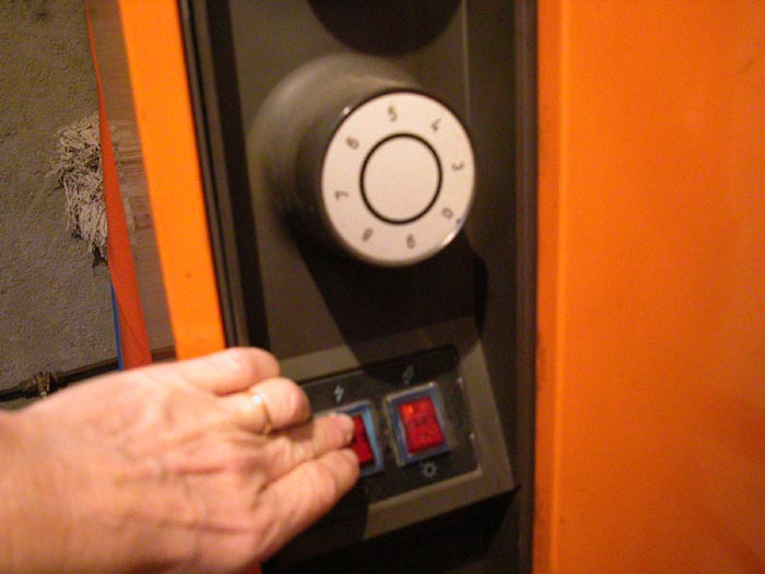 09:08:45