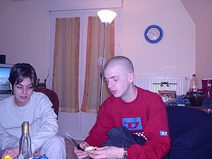22:05:00