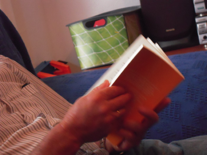 Mon père lit