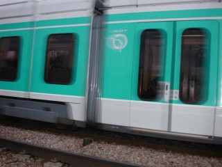 16:44:00