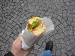 15:11:22