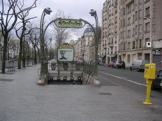 09:04:12