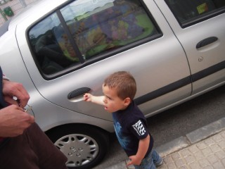 Papá, ouvre la porte